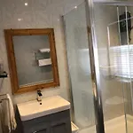 The Beaches - En-suite بيت ضيافة ريدكار