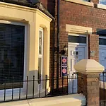 The Beaches - En-suite Redcar