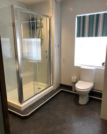 The Beaches En-suite *