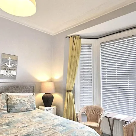 The Beaches - En-suite Guest house Redcar