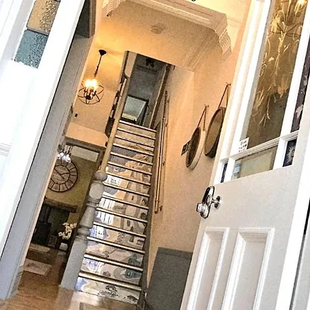 The Beaches - En-suite Guest house 4*