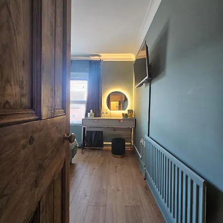 The Beaches - En-suite